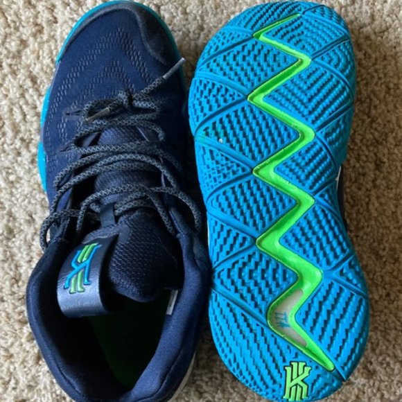 kyrie 4 size 10